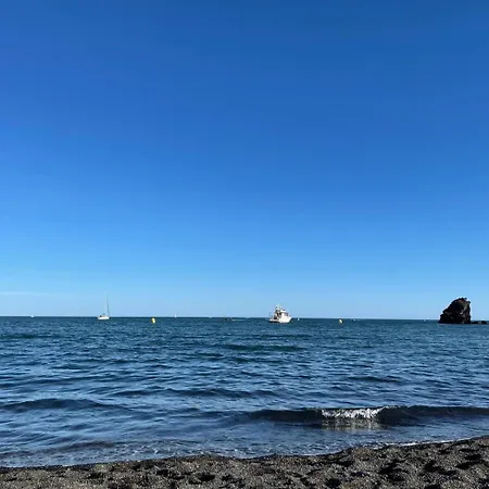 Entre 2 Plages : Vue Exceptionnelle Proche De La Et Du Centre Penzion